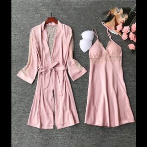 Women’s Satin Lace Robe & Nightdress Set - Pink